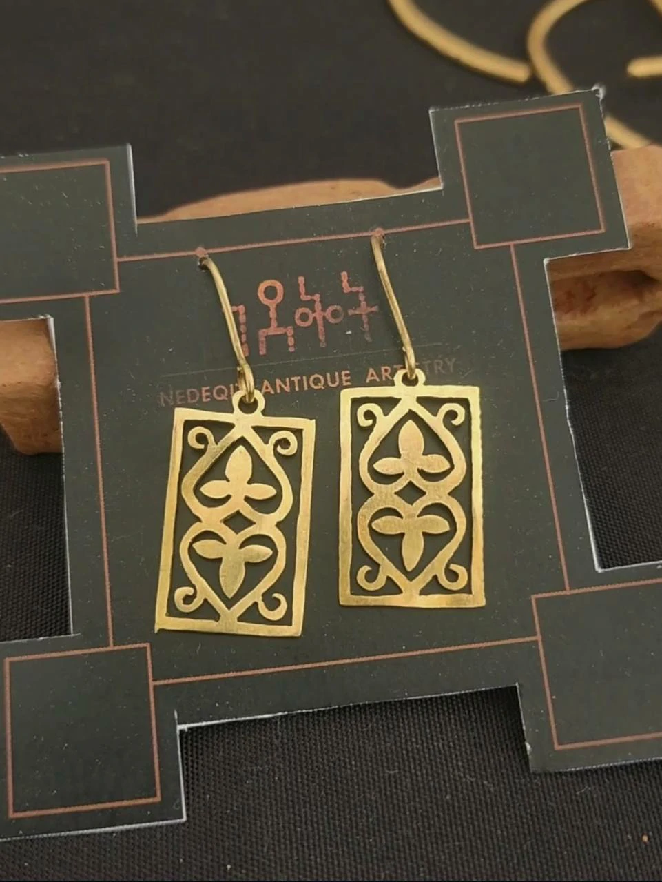 Mira Studs